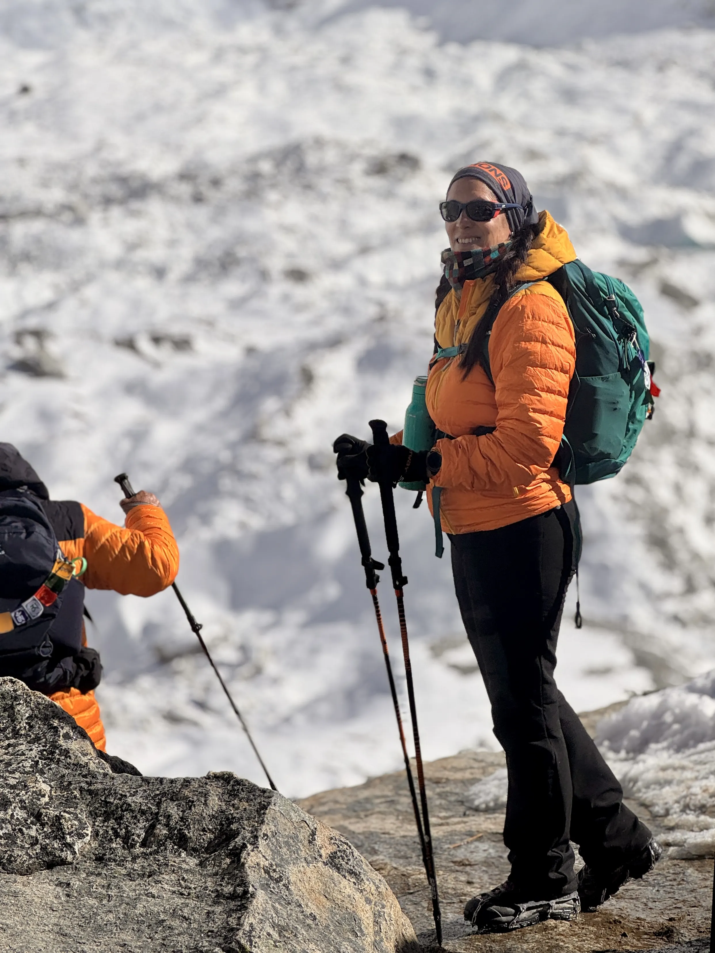 Foto de Érica González, viajera en Campo Base del Everest con MONS
