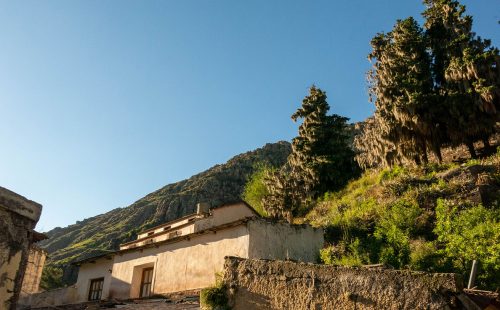 Pueblo Escondido y Cerro Áspero