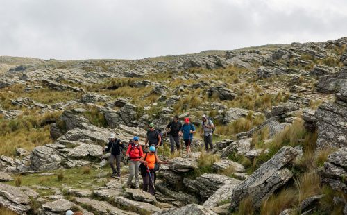 Trekking a Pueblo Escondido y Cerro Áspero