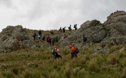 Trekking a Pueblo Escondido y Cerro Áspero