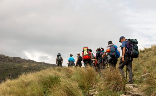 Trekking a Pueblo Escondido y Cerro Áspero