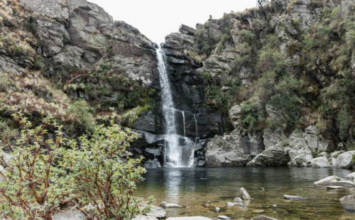 Pueblo Escondido y Cerro Áspero