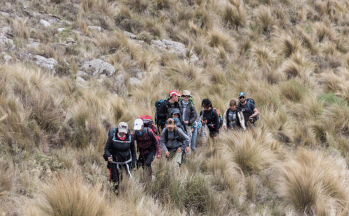 Pueblo Escondido y Cerro Áspero